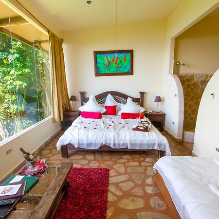Issimo Suites Boutique Hotel & Spa - Adults Only Manuel Antonio Luaran gambar