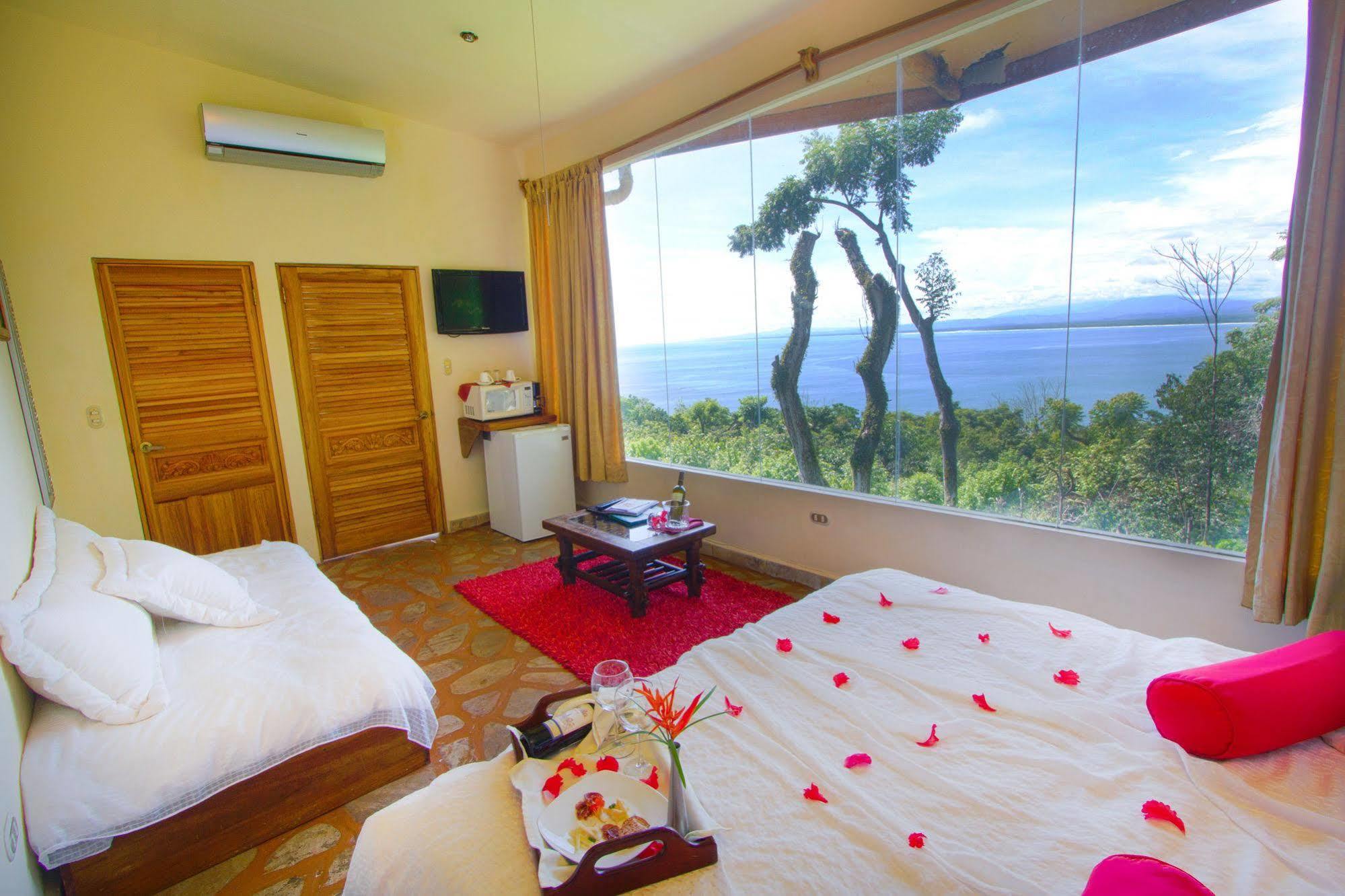 Issimo Suites Boutique Hotel & Spa - Adults Only Manuel Antonio Luaran gambar