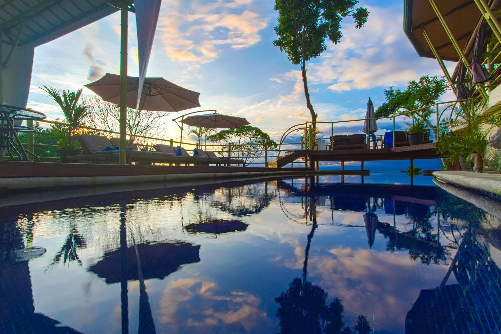 Issimo Suites Boutique Hotel & Spa - Adults Only Manuel Antonio Luaran gambar